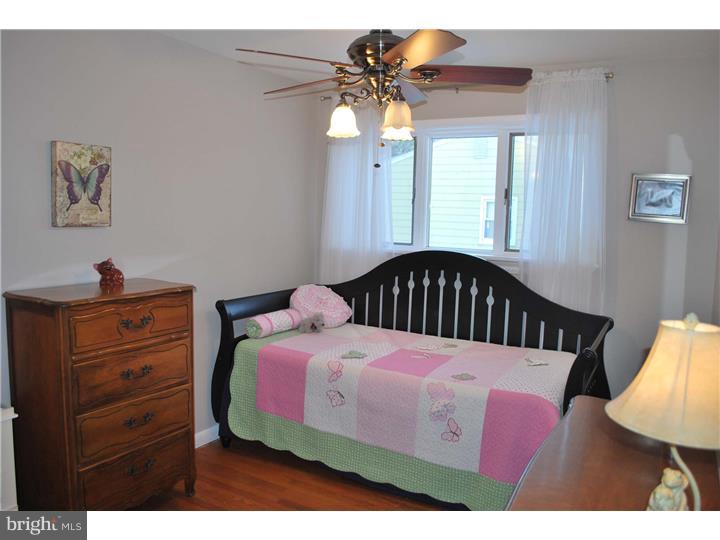 643 Reeves Lane Warminster, PA 18974 - Photo 20 of 25 Bedroom 2