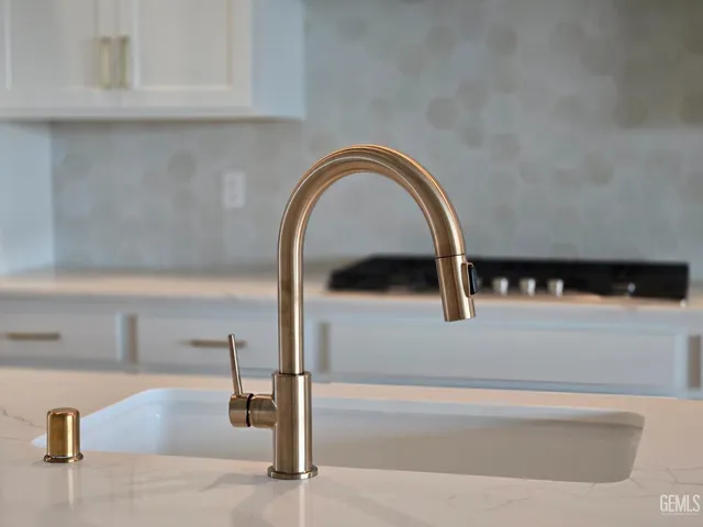 a close view of sink