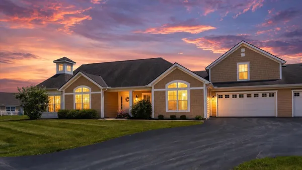 $519,900 | 504 Providence Lane, Buckeye Lake, OH 43008