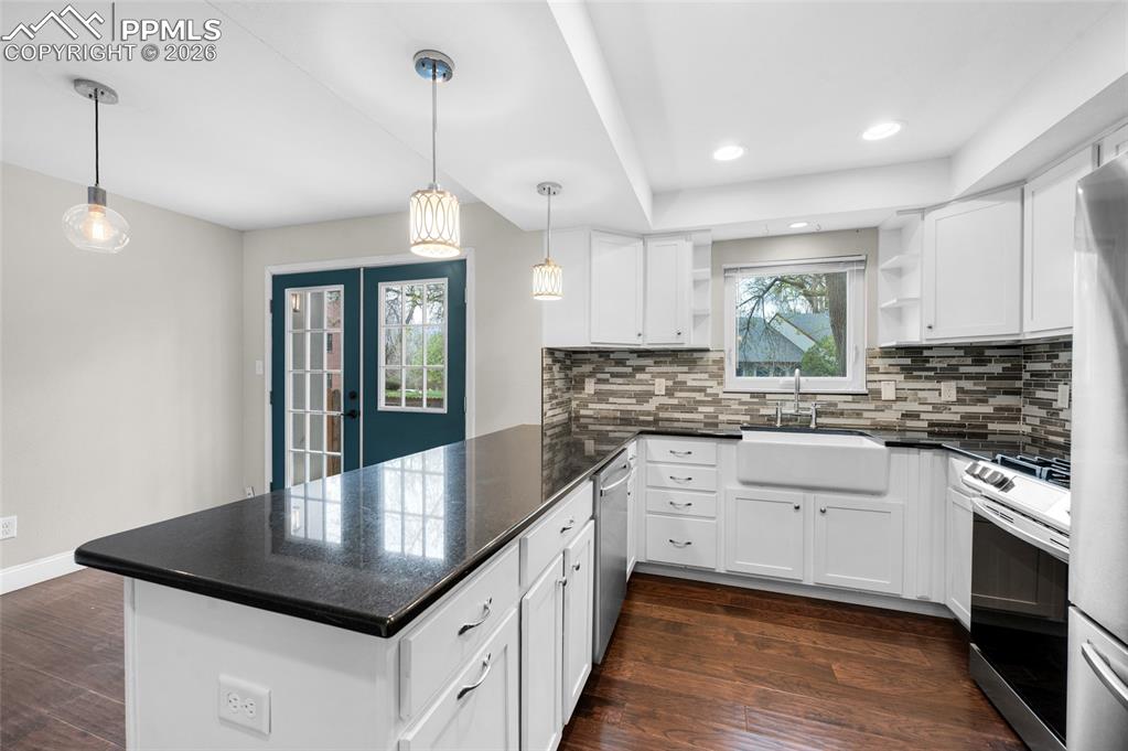 673 Shooks Lane Colorado Springs, CO 80903 - Photo 13 of 35