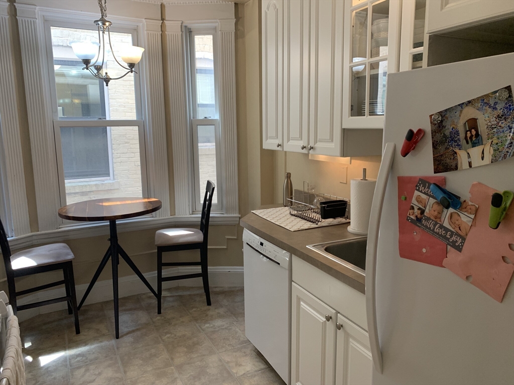 8 Garrison Street, Unit 511 Boston, MA 02116 - Photo 2 of 6