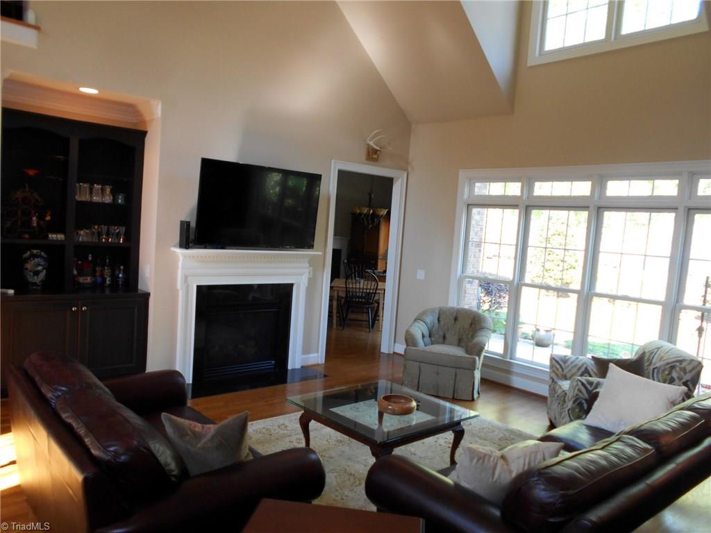 5044 Bennington Way High Point, NC 27262 - Photo 11 of 28 Gallery Image 11