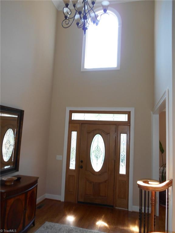5044 Bennington Way High Point, NC 27262 - Photo 3 of 28 Entry