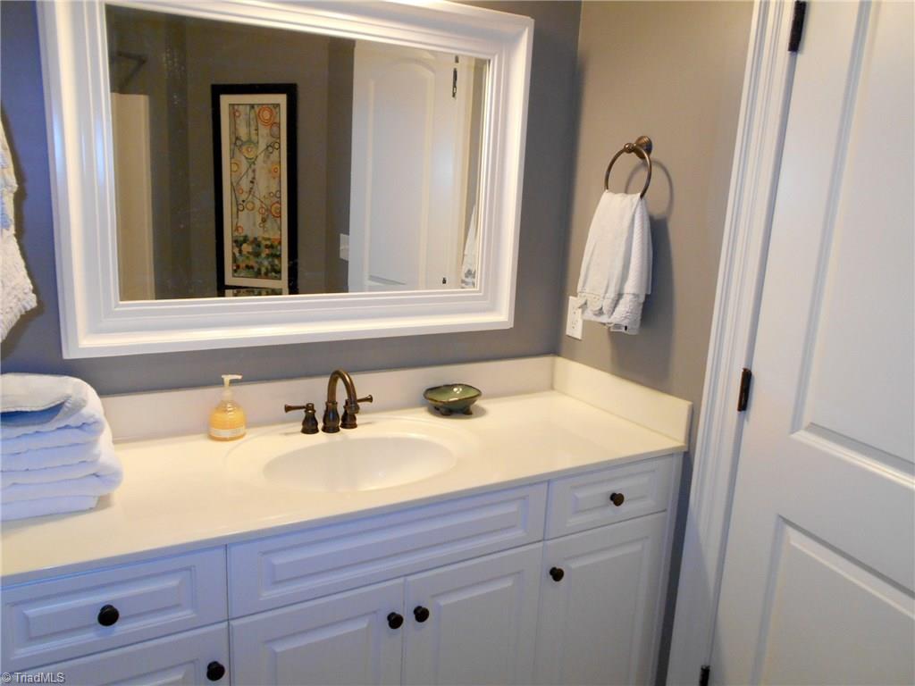 5044 Bennington Way High Point, NC 27262 - Photo 21 of 28 Bedroom two full bath