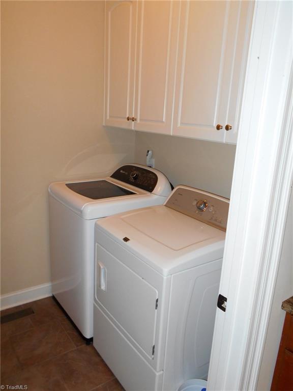 5044 Bennington Way High Point, NC 27262 - Photo 8 of 28 Laundry just off kitchen