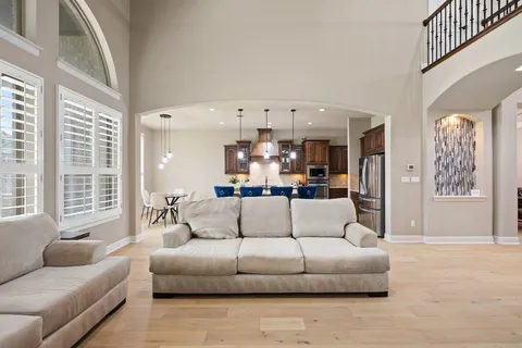 $955,000 | 16405 Leopold Trail, Austin, TX 78738
