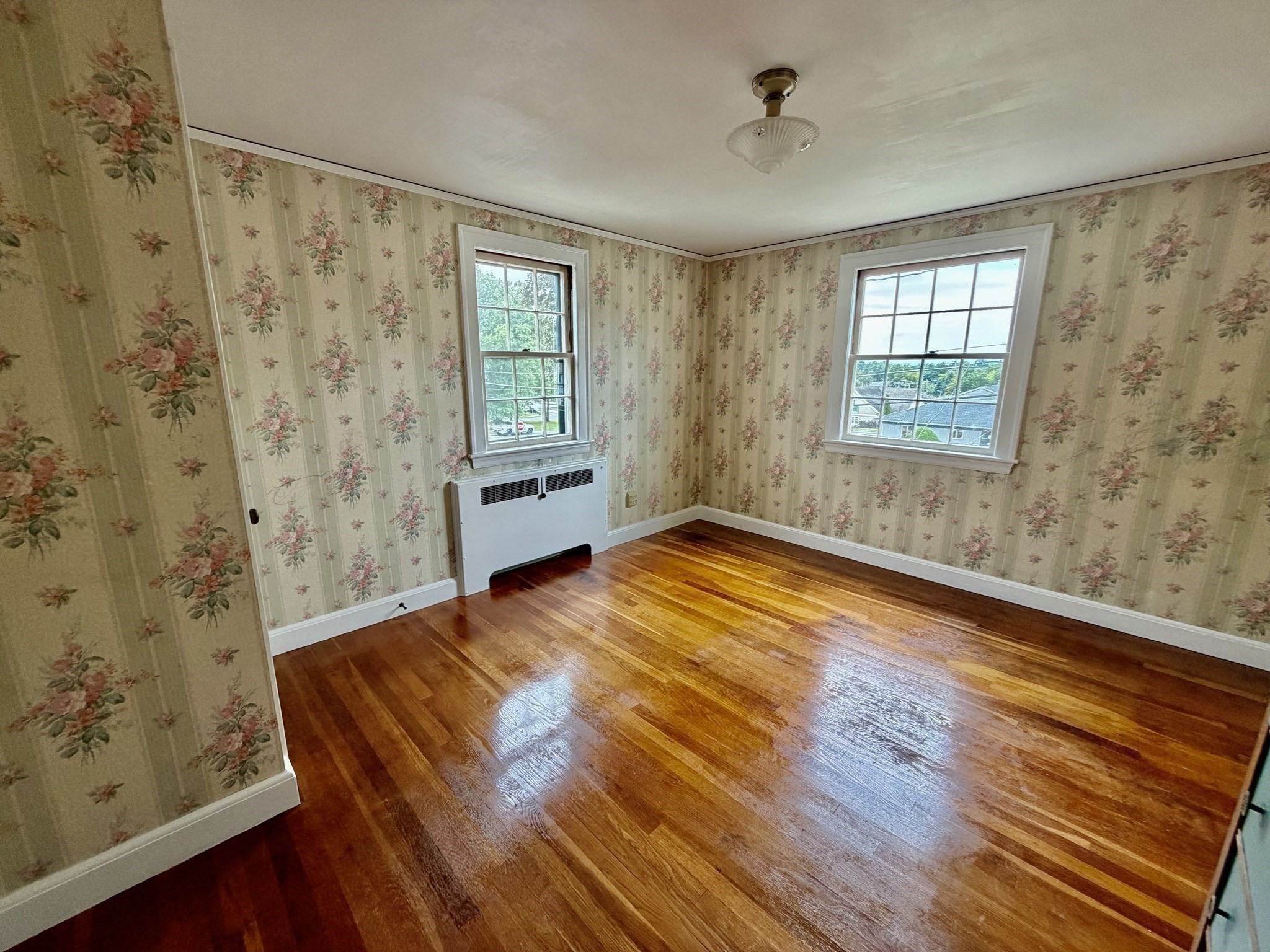 11 Benz Street Springfield, MA 01118 - Photo 8 of 17 Gallery Image 8