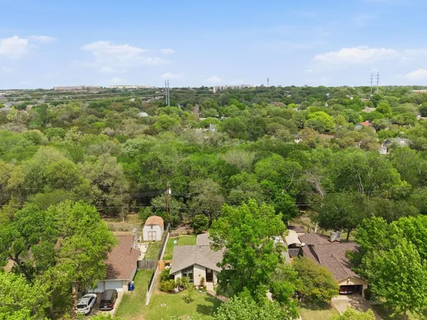$550,000 | 910 River Oaks Drive, Austin, TX 78753