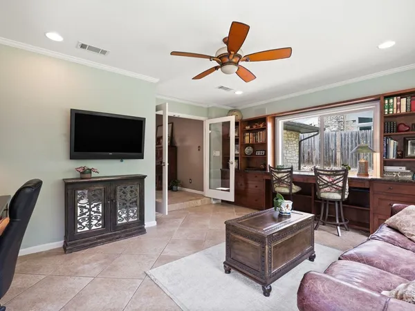 $550,000 | 910 River Oaks Drive, Austin, TX 78753