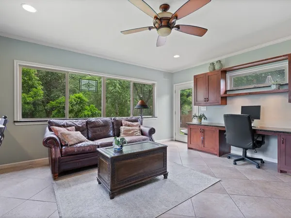 $550,000 | 910 River Oaks Drive, Austin, TX 78753