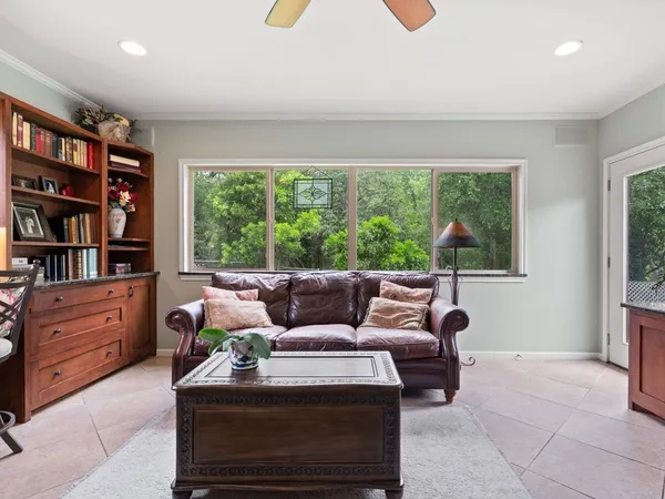 $550,000 | 910 River Oaks Drive, Austin, TX 78753