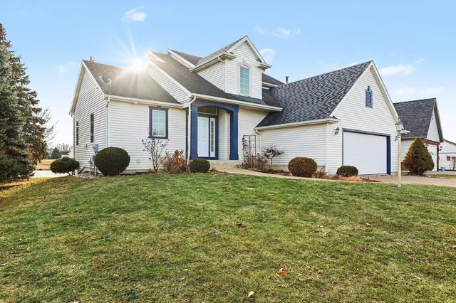 $629,900 | 437 Edgewater Court, Coldwater, MI 49036