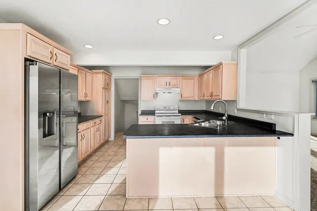 $629,900 | 437 Edgewater Court, Coldwater, MI 49036