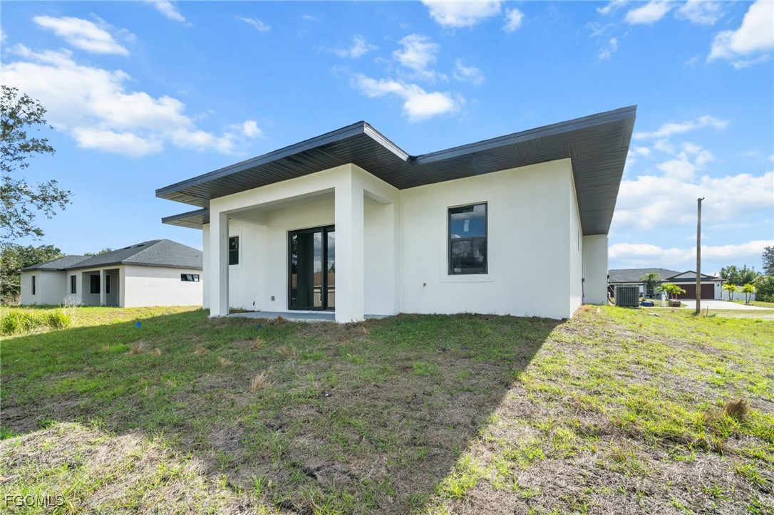 447 Redwing Street Lehigh Acres, FL 33974 - Photo 17 of 21