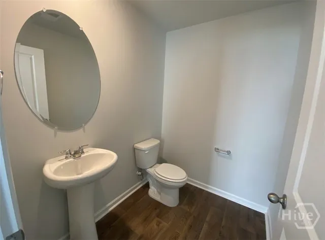 $2,200 | 405 Sea Breeze Drive, St. Simons Island, GA 31522