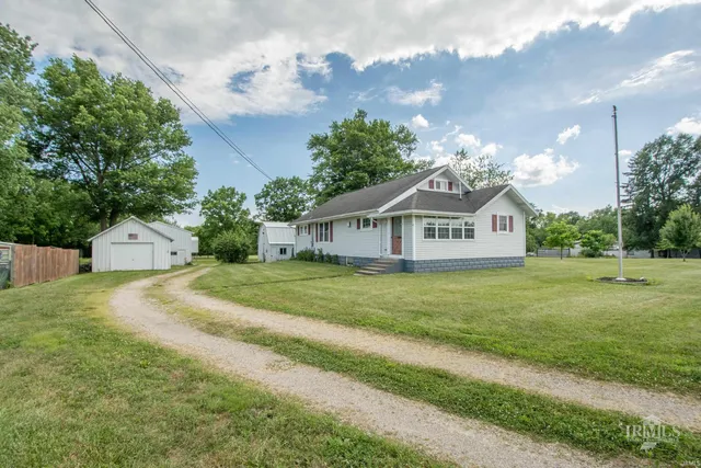 $329,900 | 9105 East Jackson Street, Selma, IN 47383