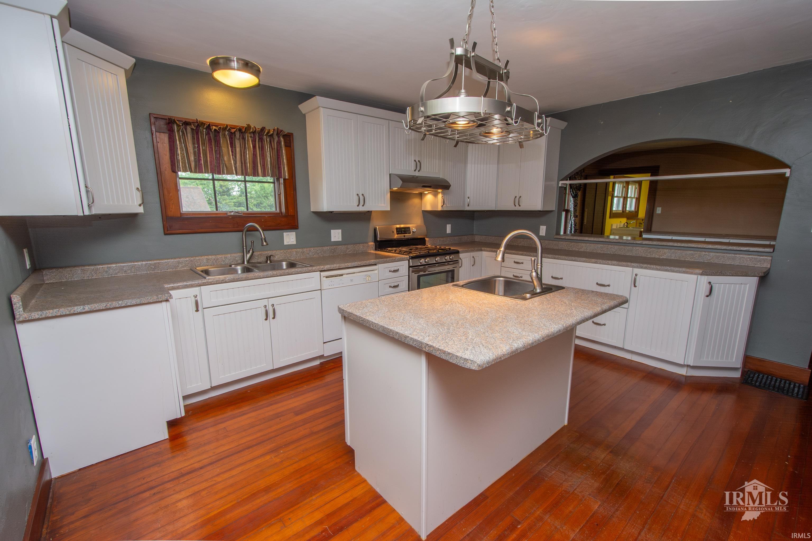 9105 East Jackson Street Selma, IN 47383 - Photo 11 of 36