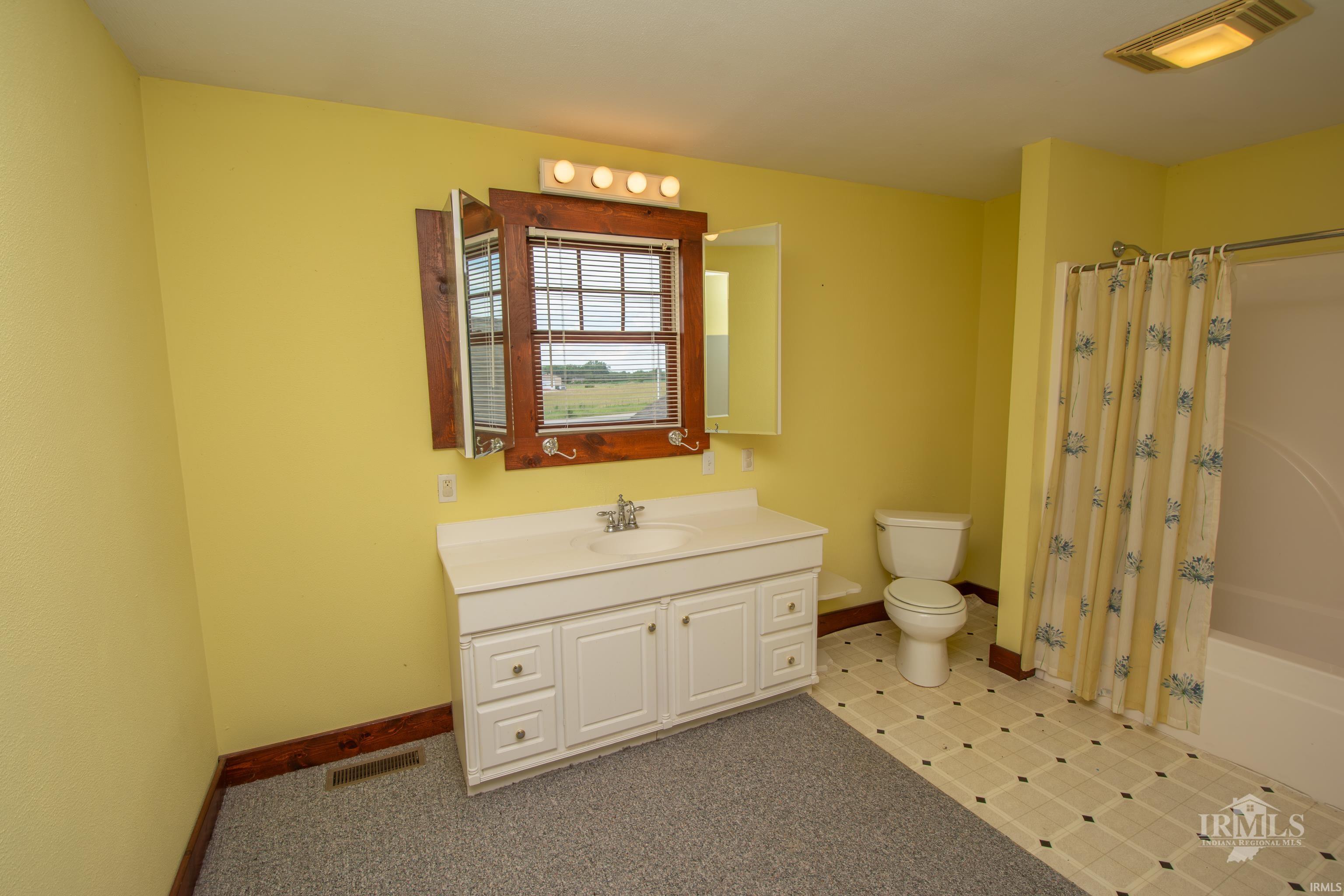 9105 East Jackson Street Selma, IN 47383 - Photo 25 of 36