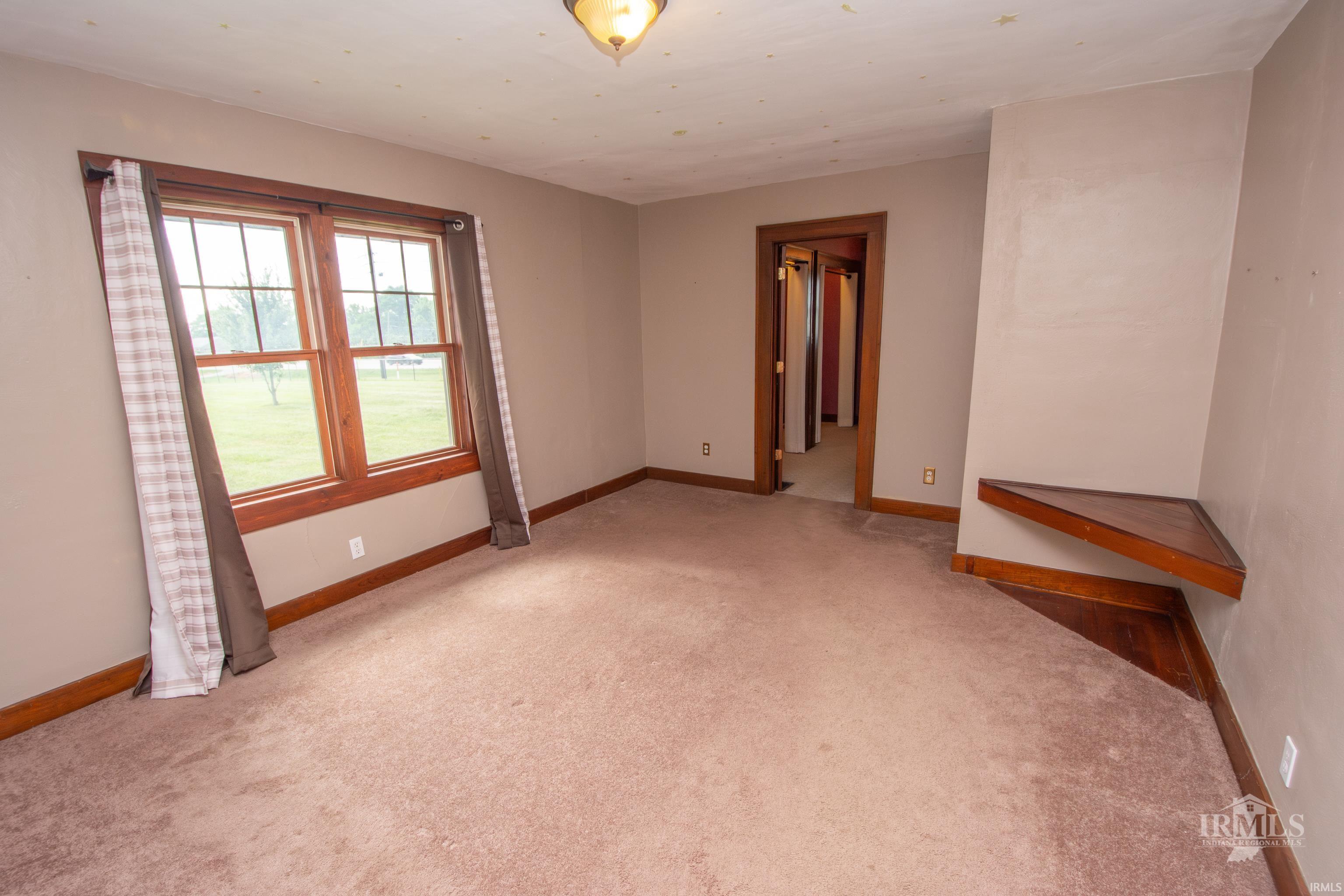 9105 East Jackson Street Selma, IN 47383 - Photo 26 of 36