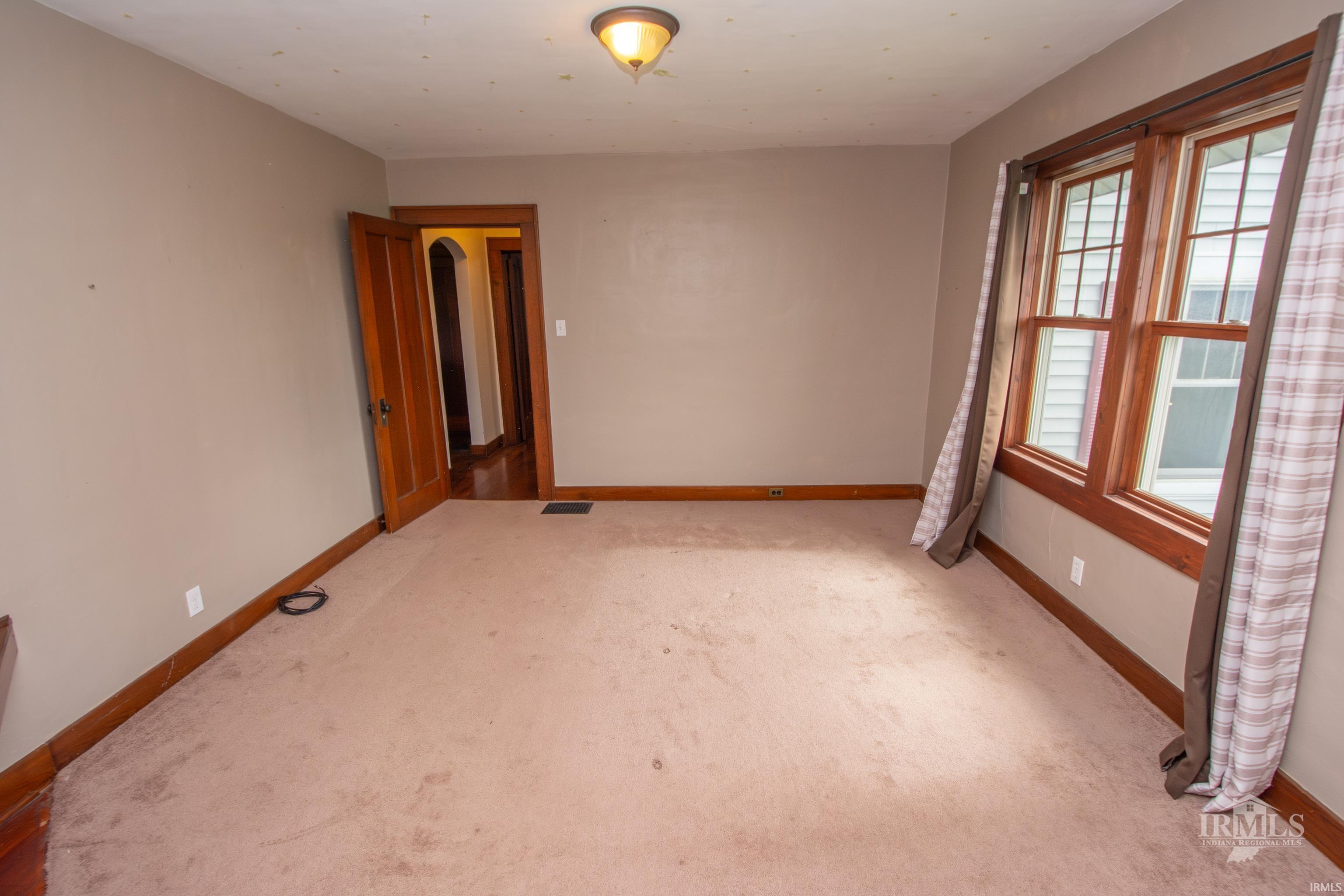 9105 East Jackson Street Selma, IN 47383 - Photo 27 of 36