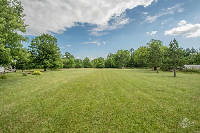 $329,900 | 9105 East Jackson Street, Selma, IN 47383