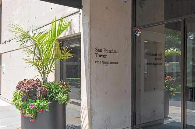 $699,000 | 2510 Grand Boulevard, Unit 170203, Kansas City, MO 64108