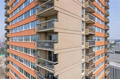 $699,000 | 2510 Grand Boulevard, Unit 170203, Kansas City, MO 64108