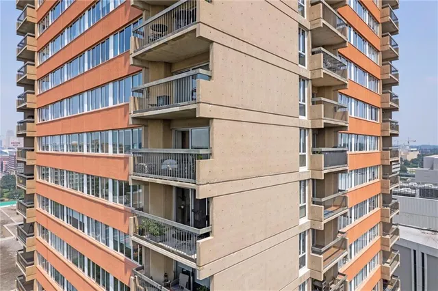 $699,000 | 2510 Grand Boulevard, Unit 170203, Kansas City, MO 64108