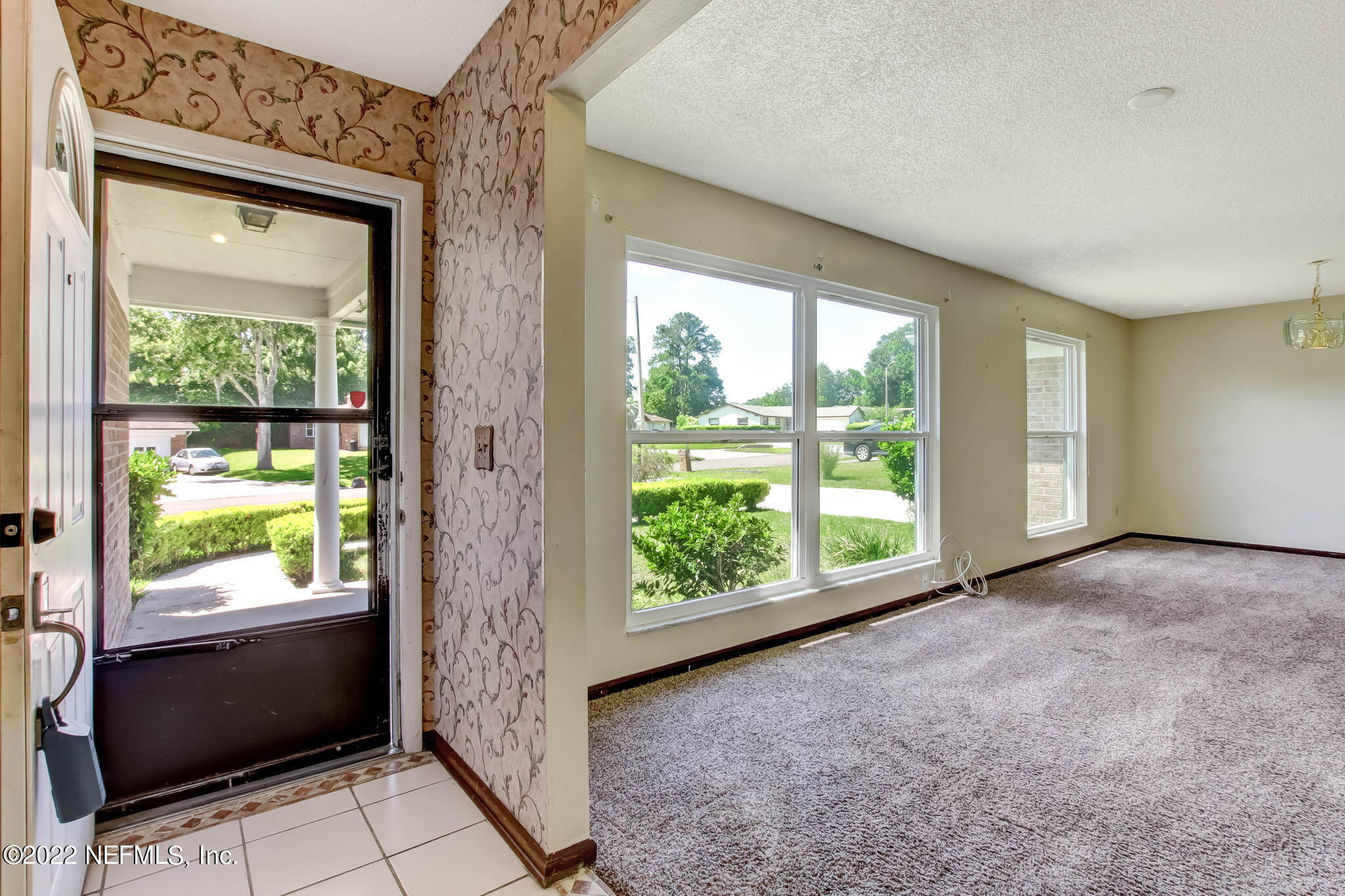 1539 Bloomingdale Road Jacksonville, FL 32221 - Photo 4 of 38 Foyer