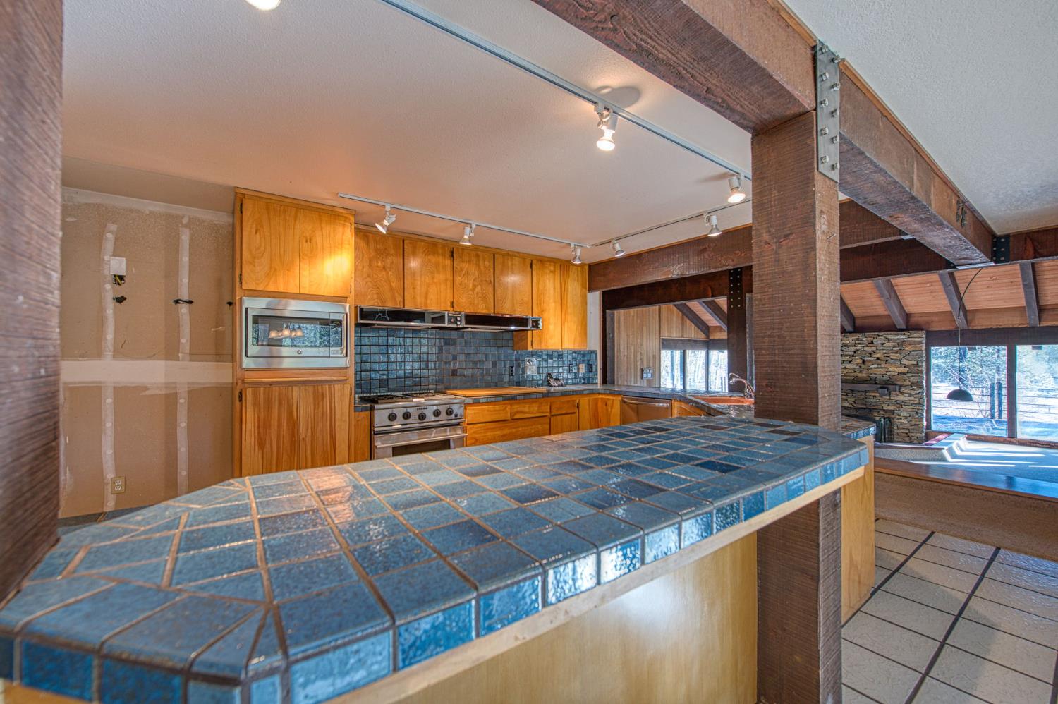 39326 Littlefield Road Shaver Lake, CA 93664 - Photo 11 of 49
