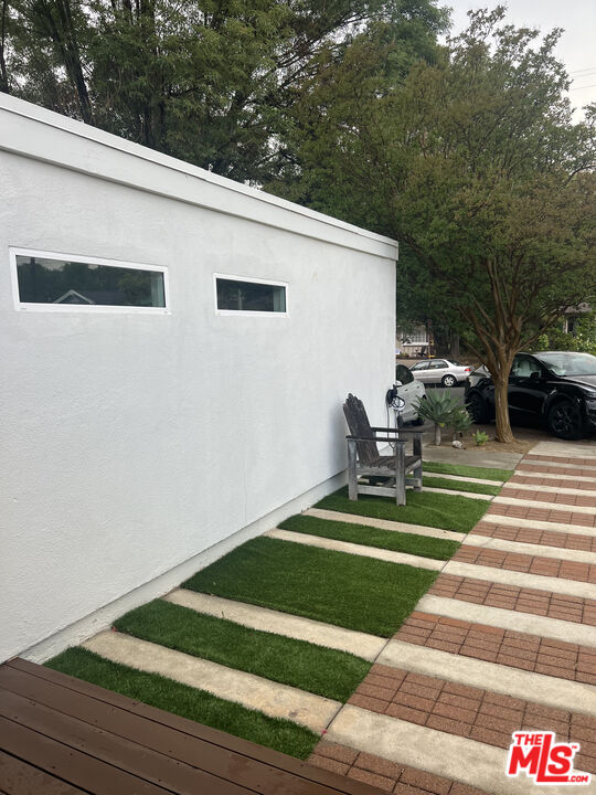 7040 Semrad Road West Hills, CA 91307 - Photo 2 of 17