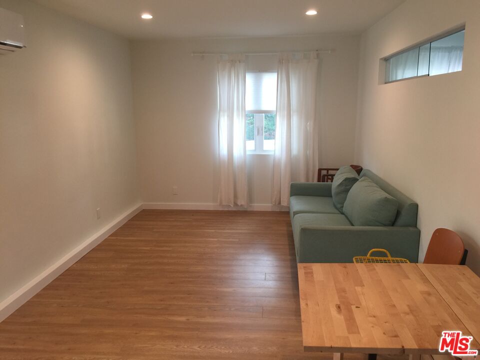 7040 Semrad Road West Hills, CA 91307 - Photo 7 of 17