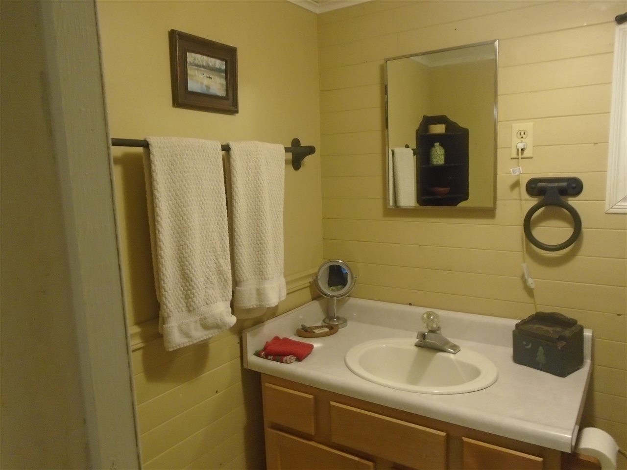 14372 East River Road Shoals, IN 47581 - Photo 11 of 26 Gallery Image 11