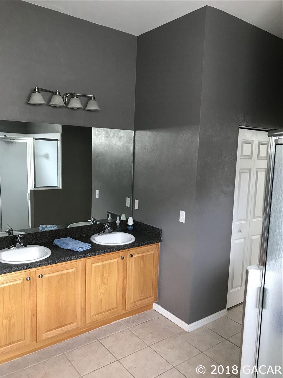 8739 Southwest 25 Road Gainesville, FL 32608 - Photo 11 of 20
