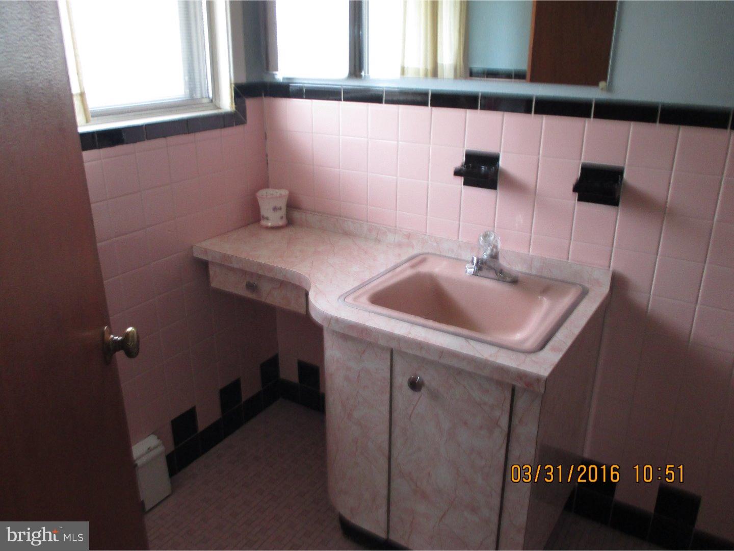 141 Red Lion Road Huntingdon Valley, PA 19006 - Photo 17 of 25