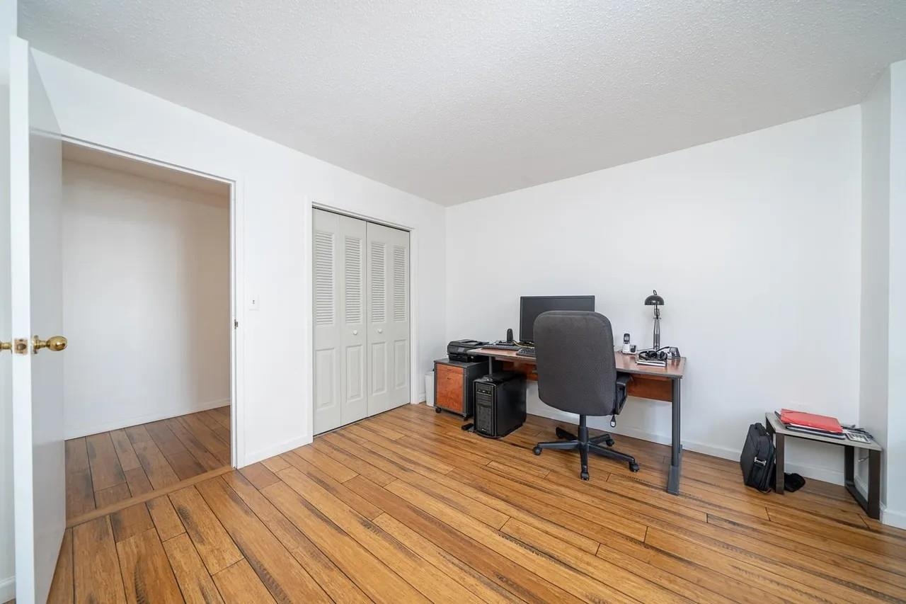 1908 Harmon Cove Tower, Unit 1908 Secaucus, NJ 07094 - Photo 13 of 49