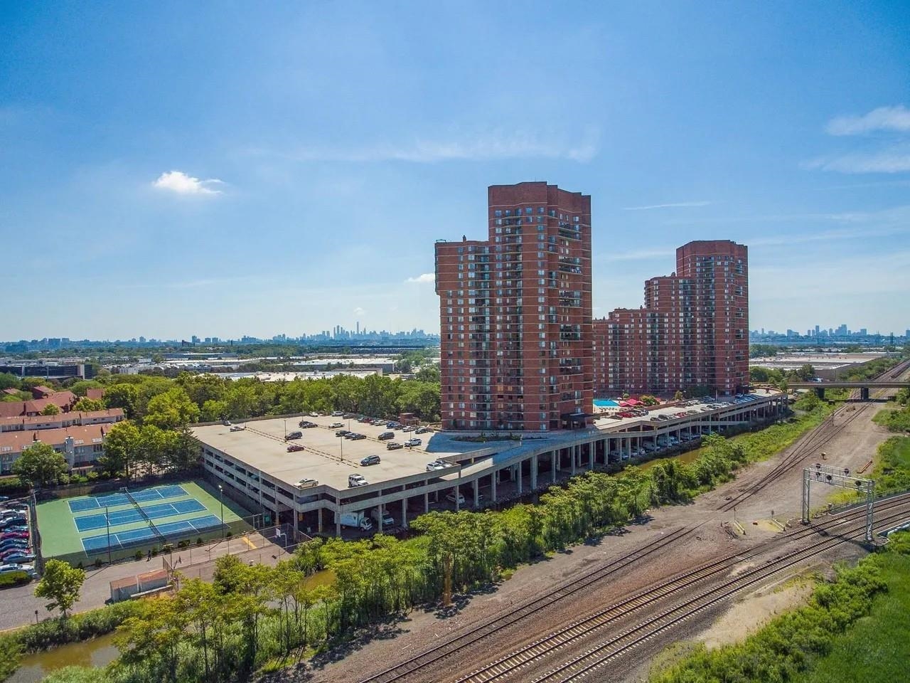 1908 Harmon Cove Tower, Unit 1908 Secaucus, NJ 07094 - Photo 25 of 49