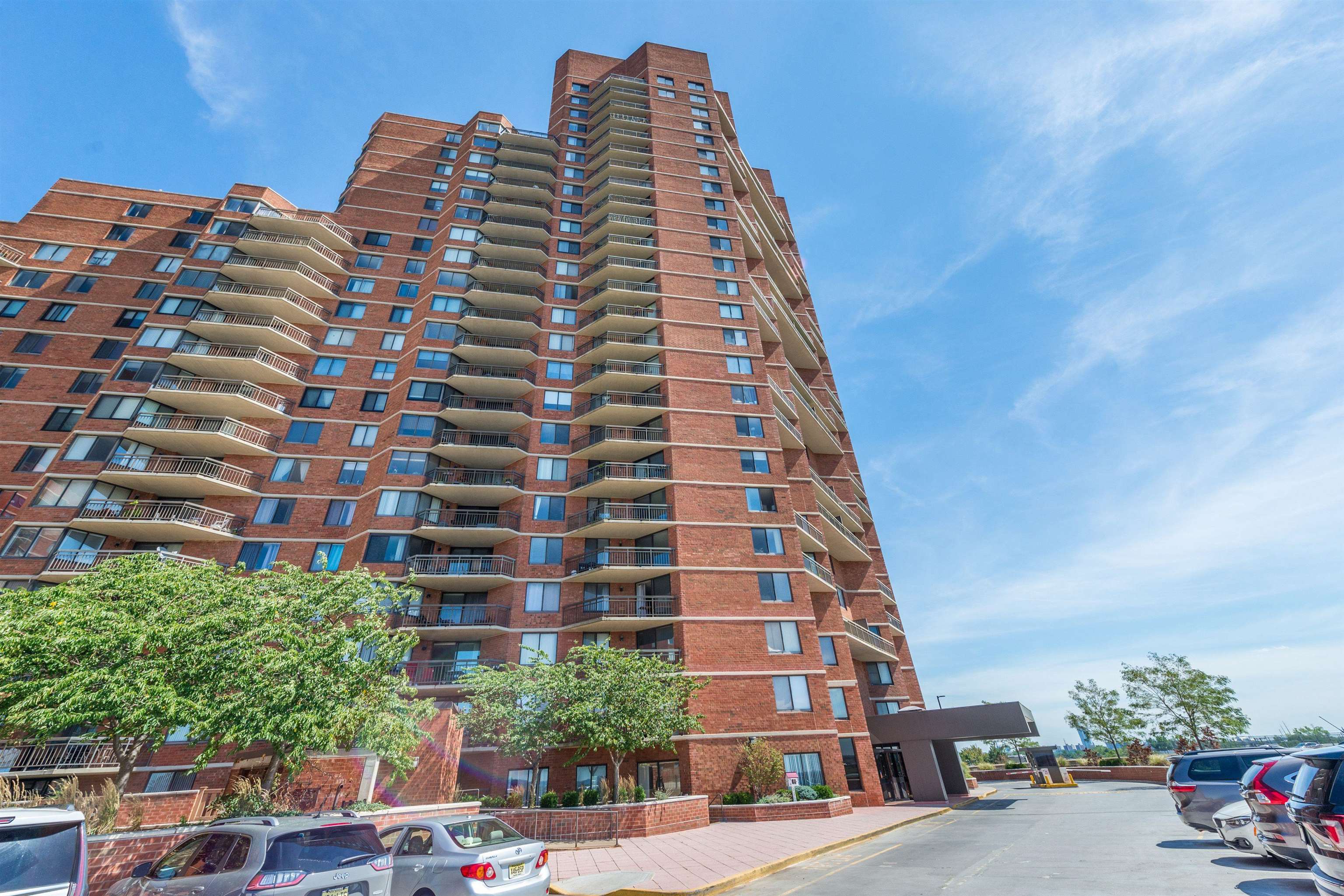 1908 Harmon Cove Tower, Unit 1908 Secaucus, NJ 07094 - Photo 46 of 49