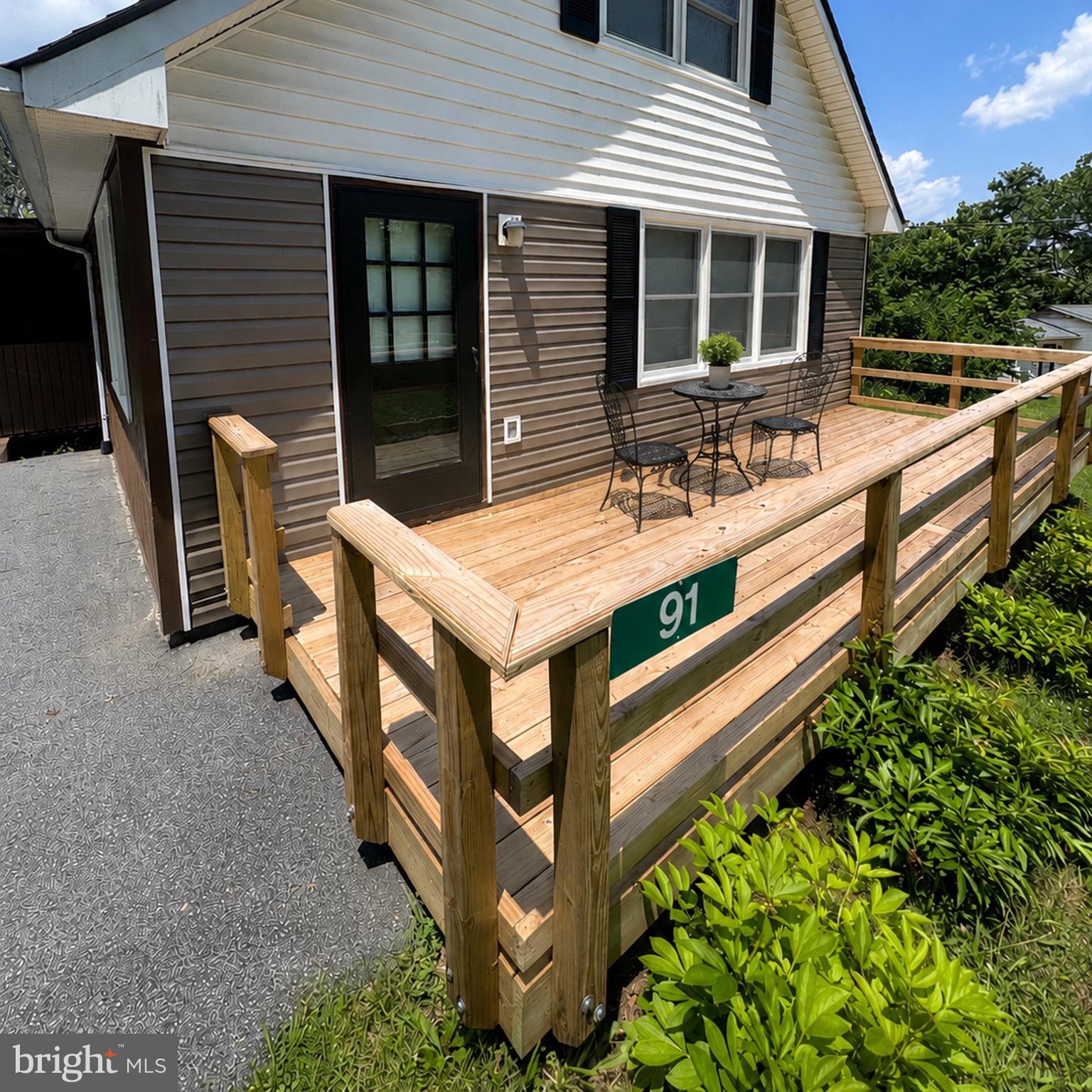 91 Lower View Road Strasburg, VA 22657 - Photo 3 of 21 New Front Deck!