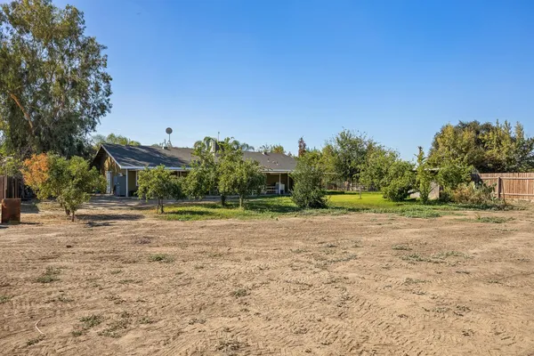 $650,000 | 860 West Riverdale Avenue, Riverdale, CA 93656