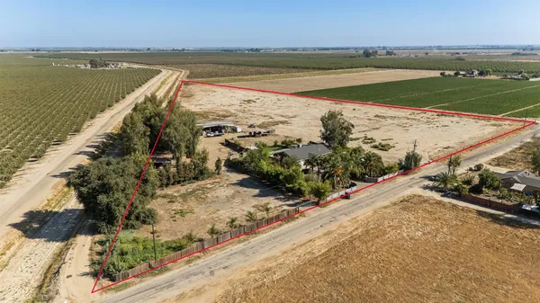 $650,000 | 860 West Riverdale Avenue, Riverdale, CA 93656