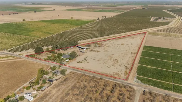 $650,000 | 860 West Riverdale Avenue, Riverdale, CA 93656