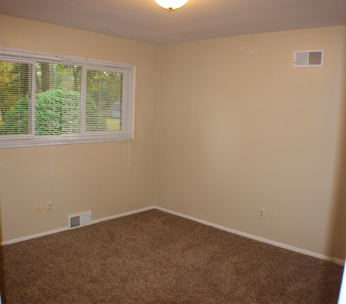 1225 West Ludwig Road Fort Wayne, IN 46825 - Photo 15 of 24 Gallery Image 15