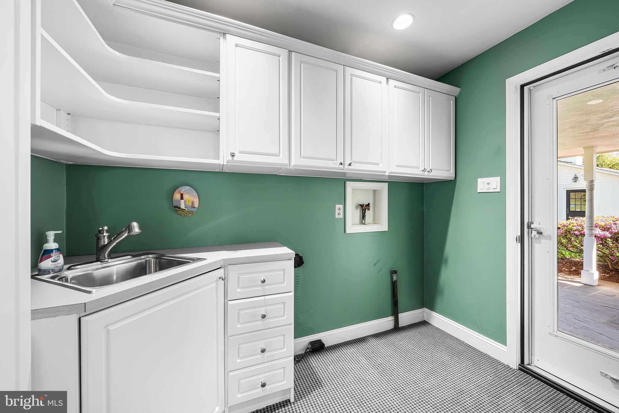 5595 Ridgeview Drive Doylestown, PA 18902 - Photo 40 of 58