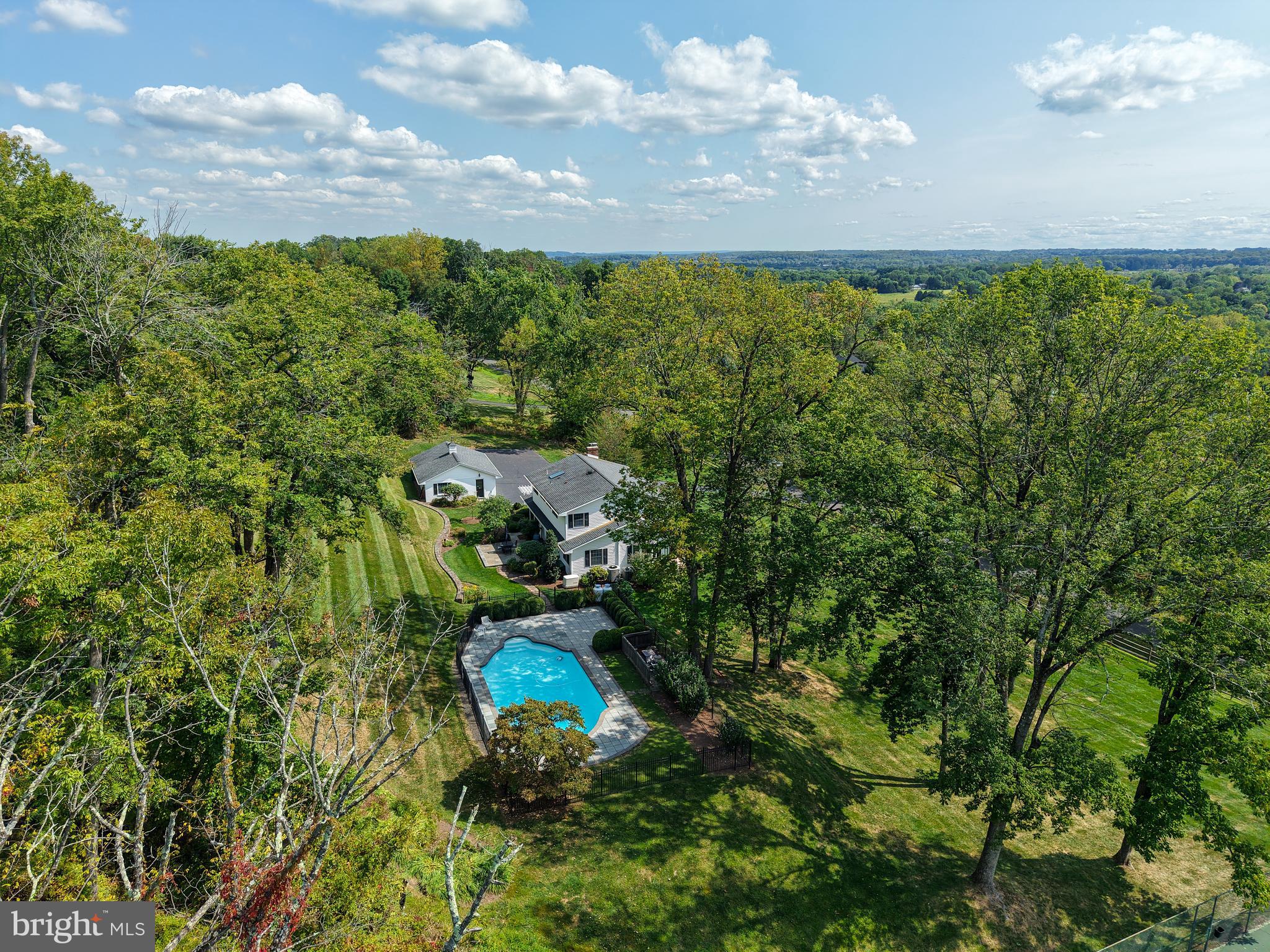 5595 Ridgeview Drive Doylestown, PA 18902 - Photo 6 of 58