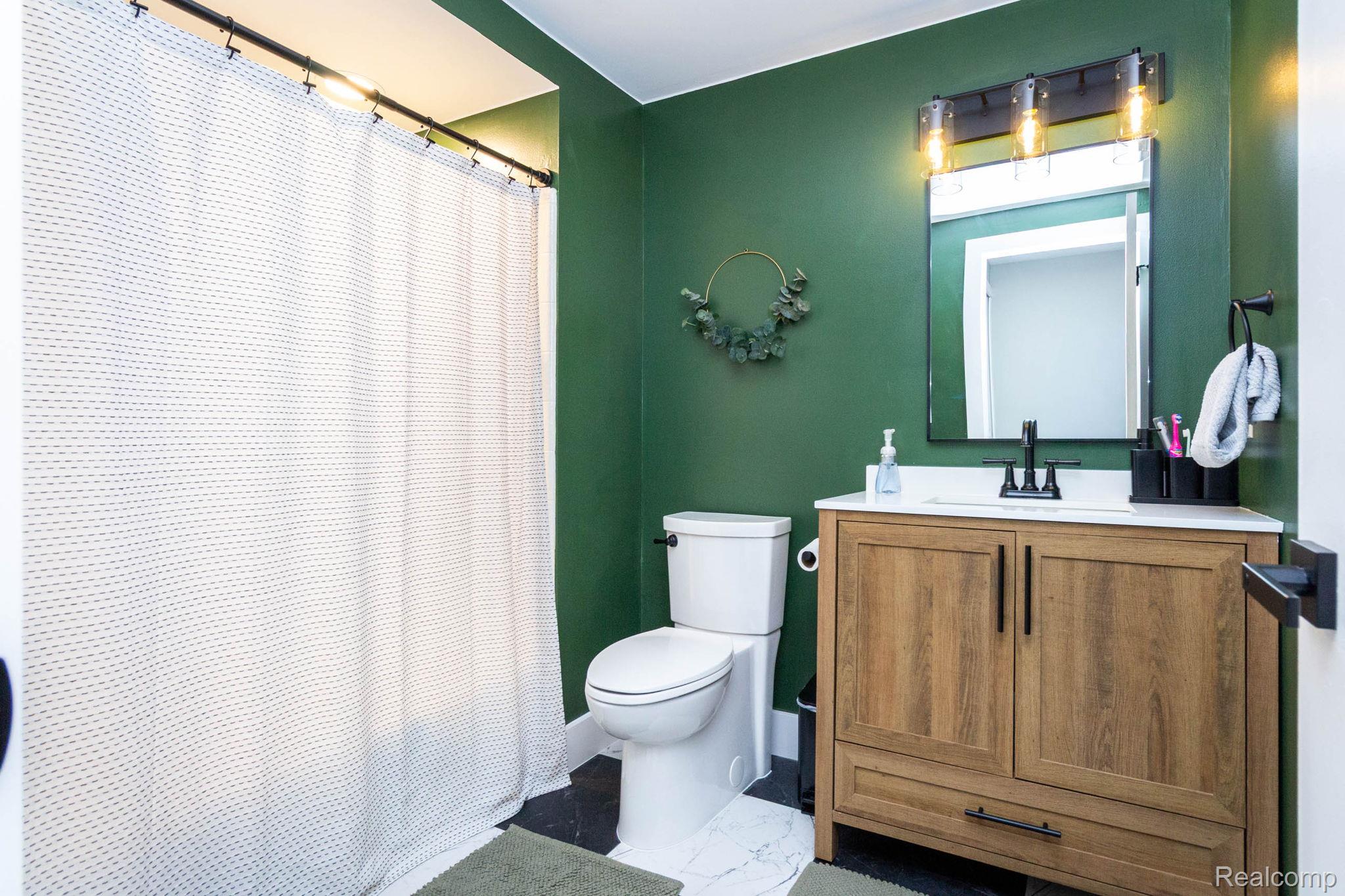 21508 Hall Road Trenton, MI 48183 - Photo 28 of 43 BATH WITH CUSTOM WOOD VANITY!