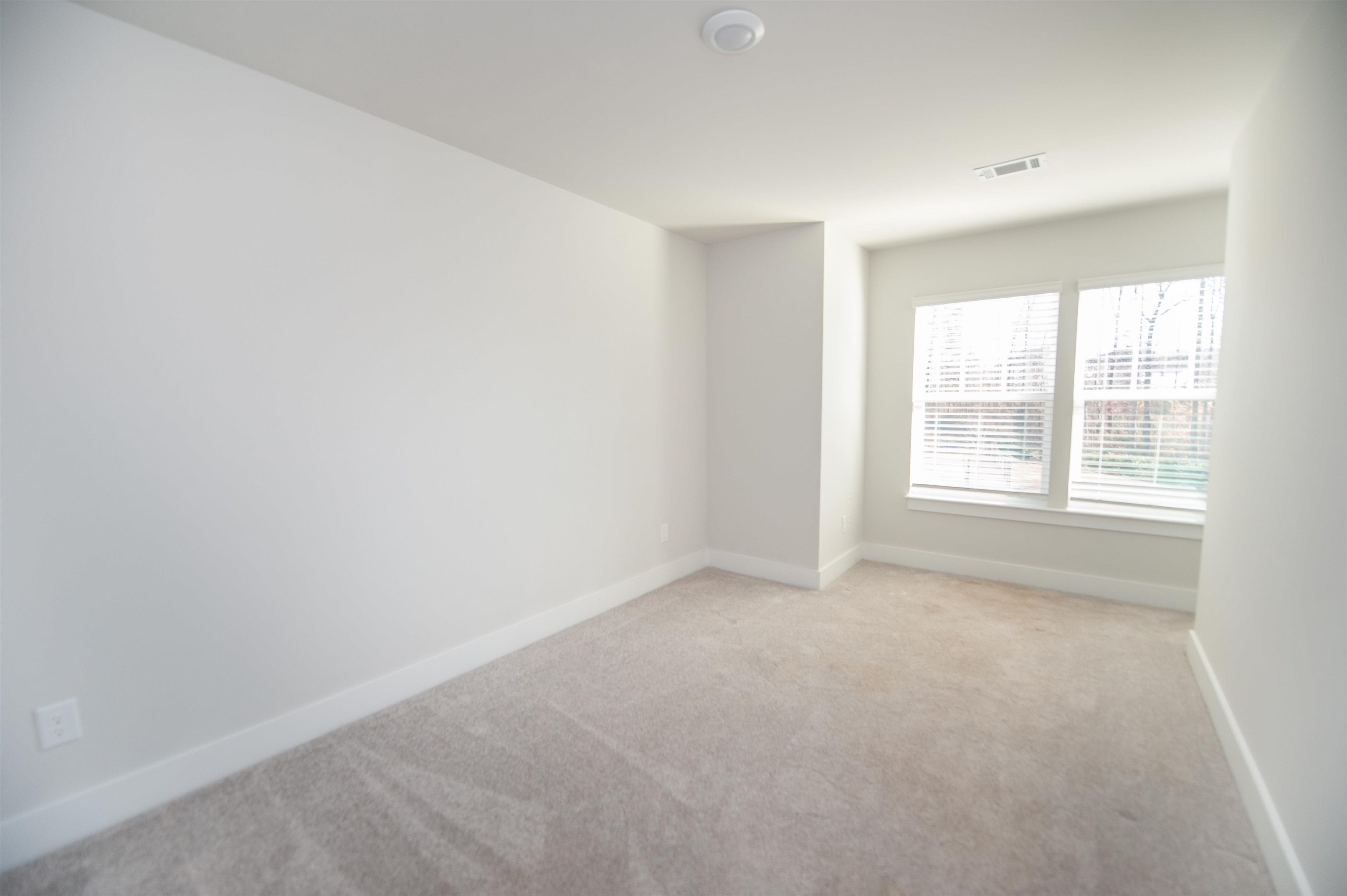 1404 Maplesmith Way Moore, SC 29369 - Photo 17 of 34