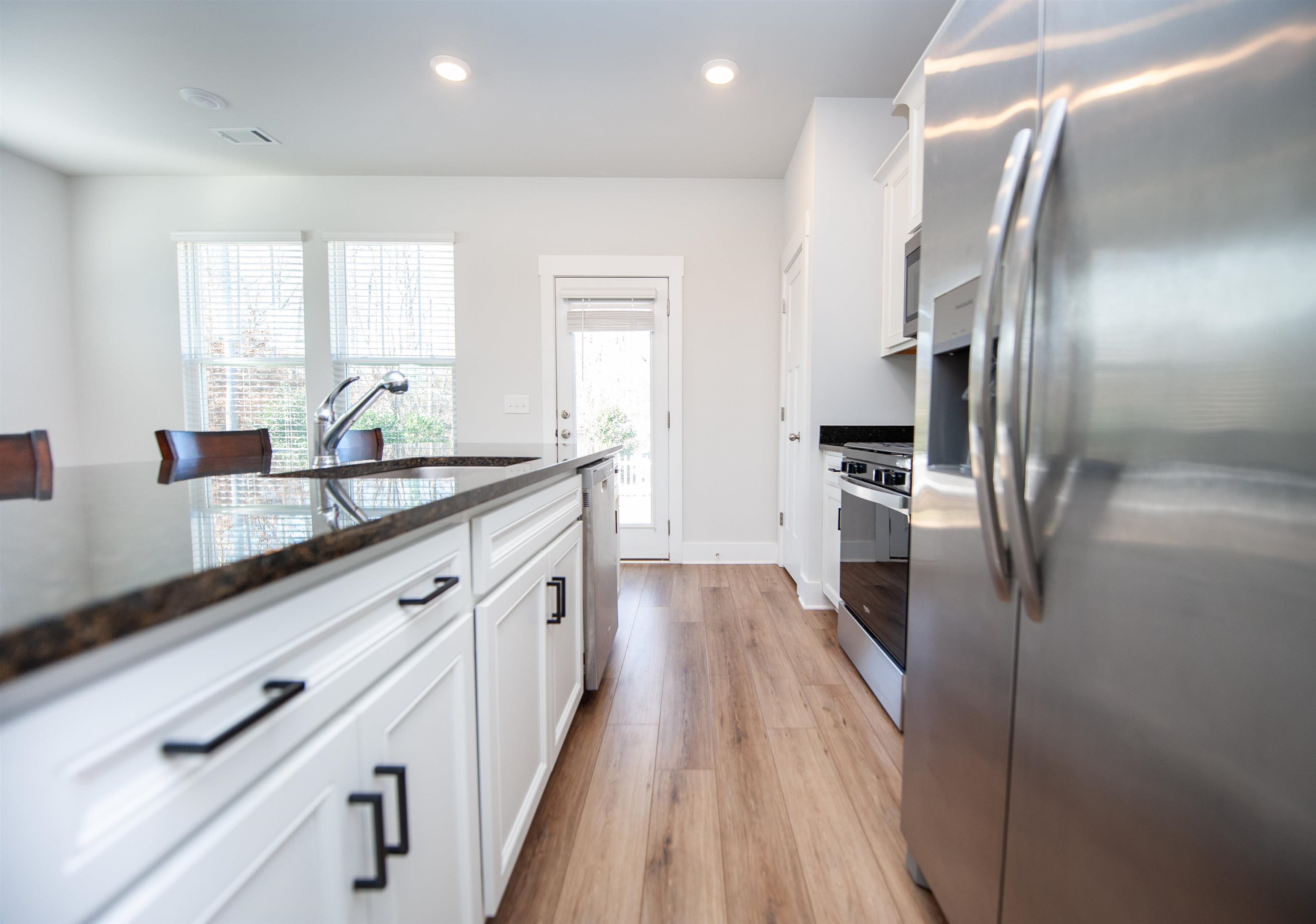 1404 Maplesmith Way Moore, SC 29369 - Photo 10 of 34