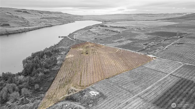 a view of ocean view