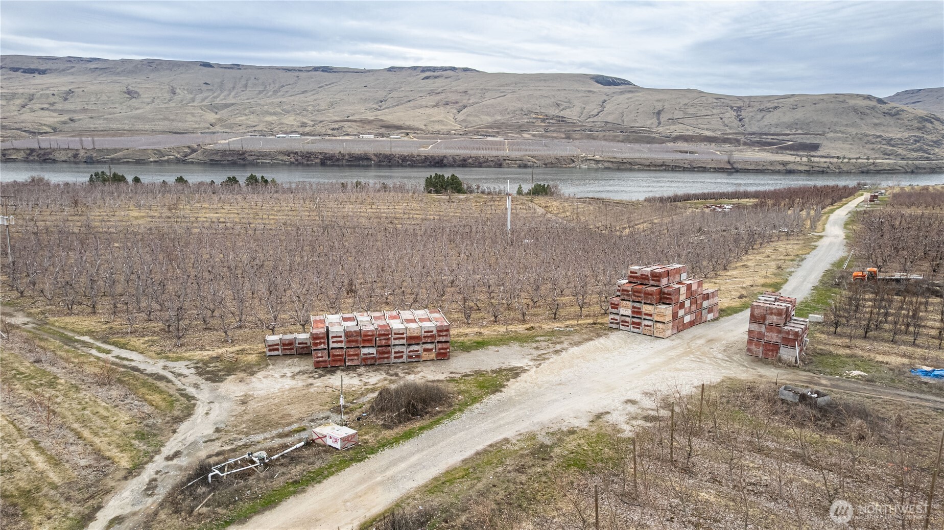 472 C Jack Wells Road Bridgeport, WA 98813 - Photo 11 of 27 a view of water heater